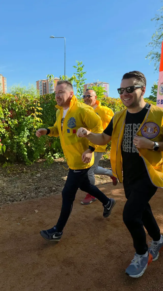 Peste 300 de participanți la Crosul Lions „Inimă de Leu” din Oradea — 14