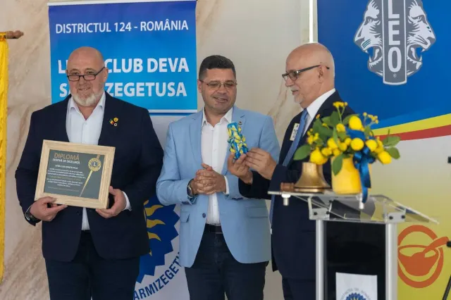 10 ani de Lions în comunitatea devească — 11