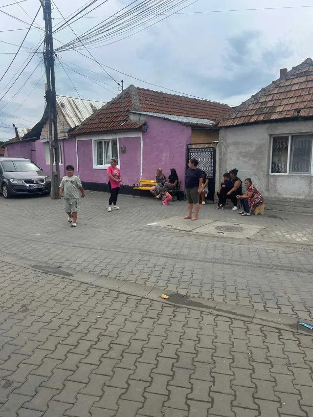 Amplasarea de bănci în cartierul Fares — 6