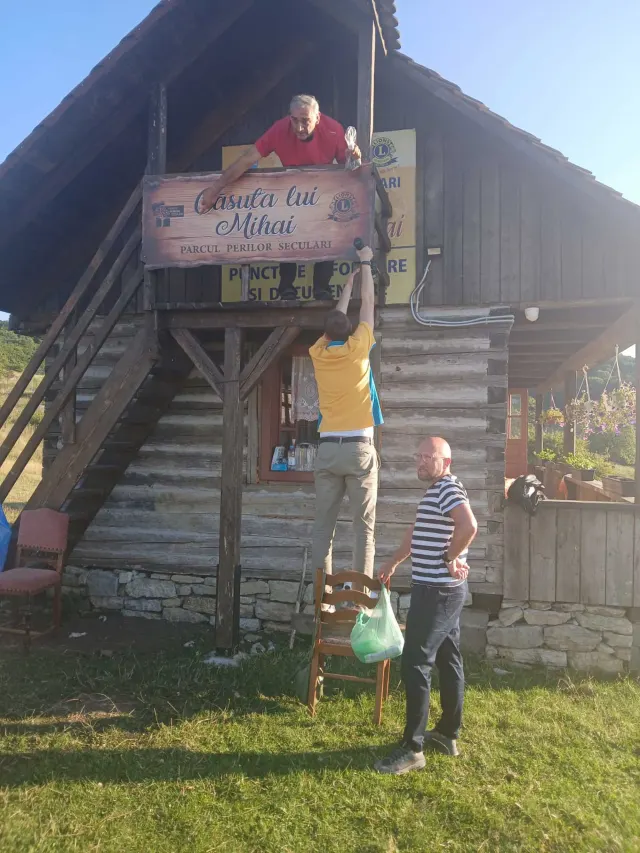 Ședință de lucru în Parcul cu Peri Seculari Lions — 2