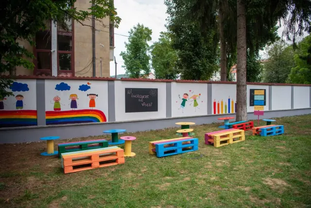 Împreună dăm culoare școlii — 9
