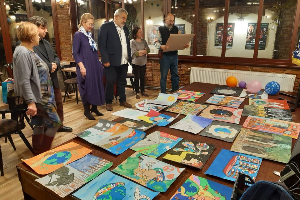 Sedinta lions cu jurizare afise pentru pace - Lions Club Brasov
