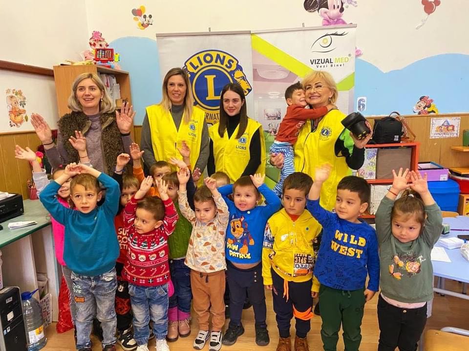 screening oftalmologic - Lions Club Târgu Mures