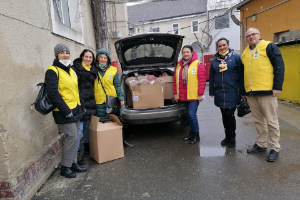 100 de pături au ajuns la secția de ginecologie a "Maternității Odobescu" - Spitalul Clinic Municipal de Urgență Timișoara. - Lions Club Timisoara 4Family