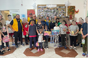 Happy day with toys - Lions Club Iasi 2000