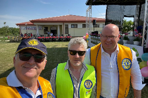 Childreen`s smile! - Lions Club Iasi 2000