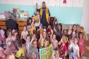 Children`s toys action - Raducaneni - Lions Club Iasi 2000